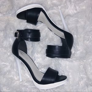 NWT Aldo Leather Ankle Strap Heels